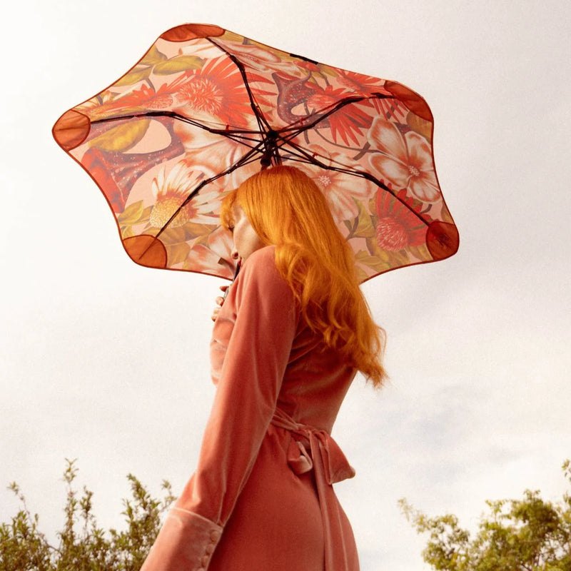 Blunt: Metro x Kelly Thompson Umbrella