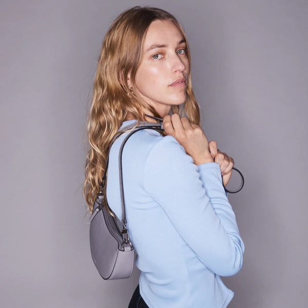 The Horse: River Crossbody - Dove Grey