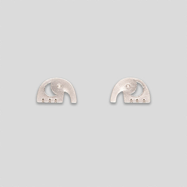 Coo Coo: Coo Coo: Elephant Cutout Studs - Silver