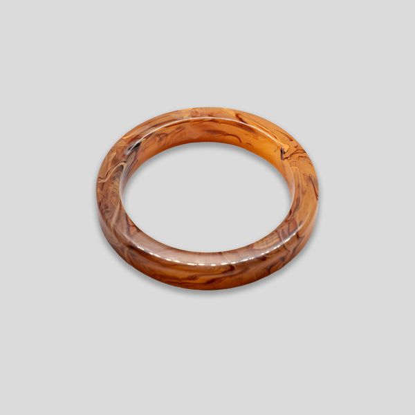 Coo Coo: Coo Coo: Flat Circle Resin Bangle - Amber