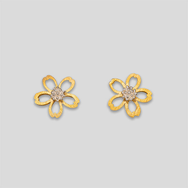 Coo Coo: Coo Coo: Flower Outline Studs - Gold