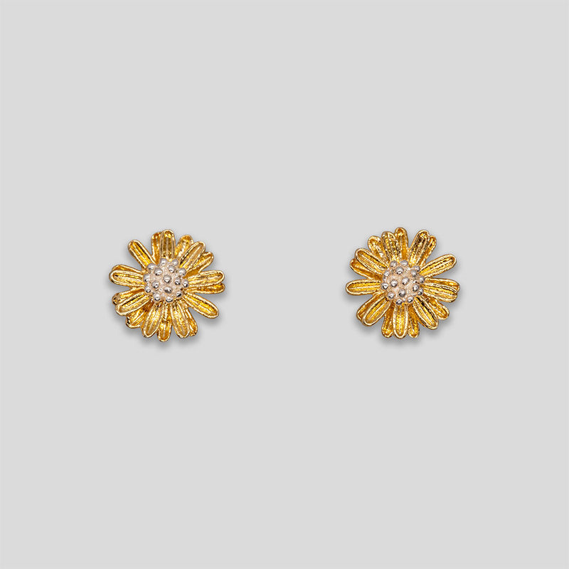 Coo Coo: Coo Coo: Flower Studs - Gold