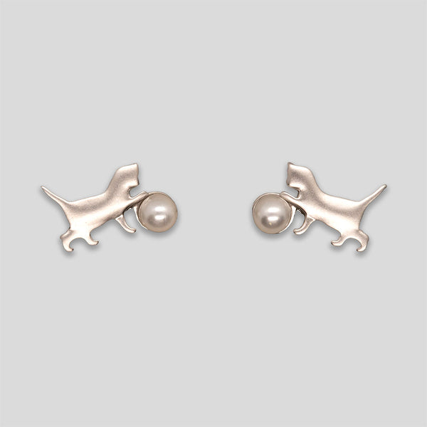 Coo Coo: Coo Coo: Kitten Pearl Studs - Silver