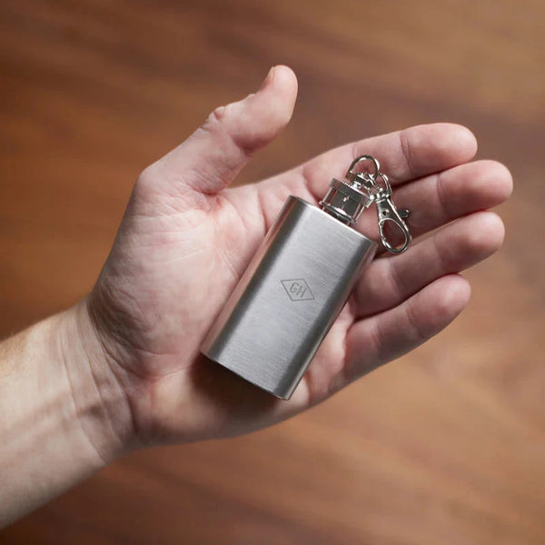 Gentlemens Hardware: Mini Hip Flask