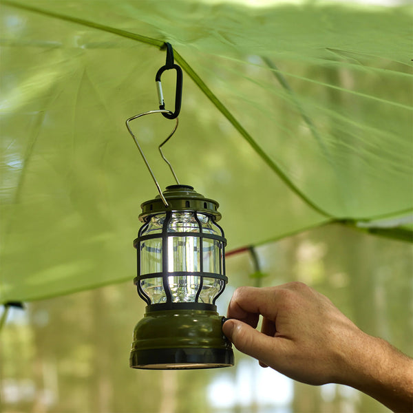 Gentlemen's Hardware: Camping Lantern