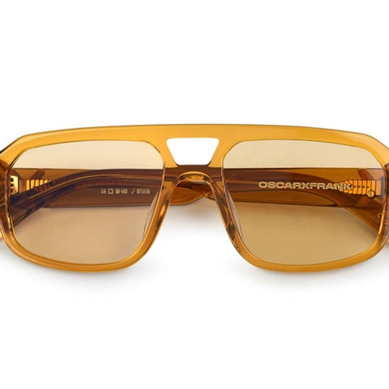 Oscar x Frank Eyewear: Makati - Caramel / Brown Photochromic CARAMEL / Brown Photochromic